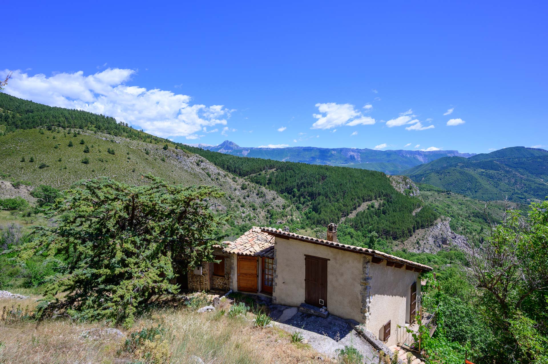 le village de Courbons dans les Alpes de Haute Provence